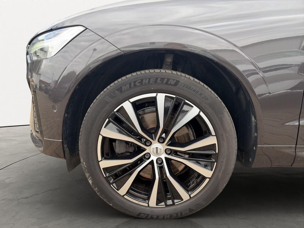 Volvo XC60 B4 AWD Plus Dark 360° PANO AHK H/K LED 20"
