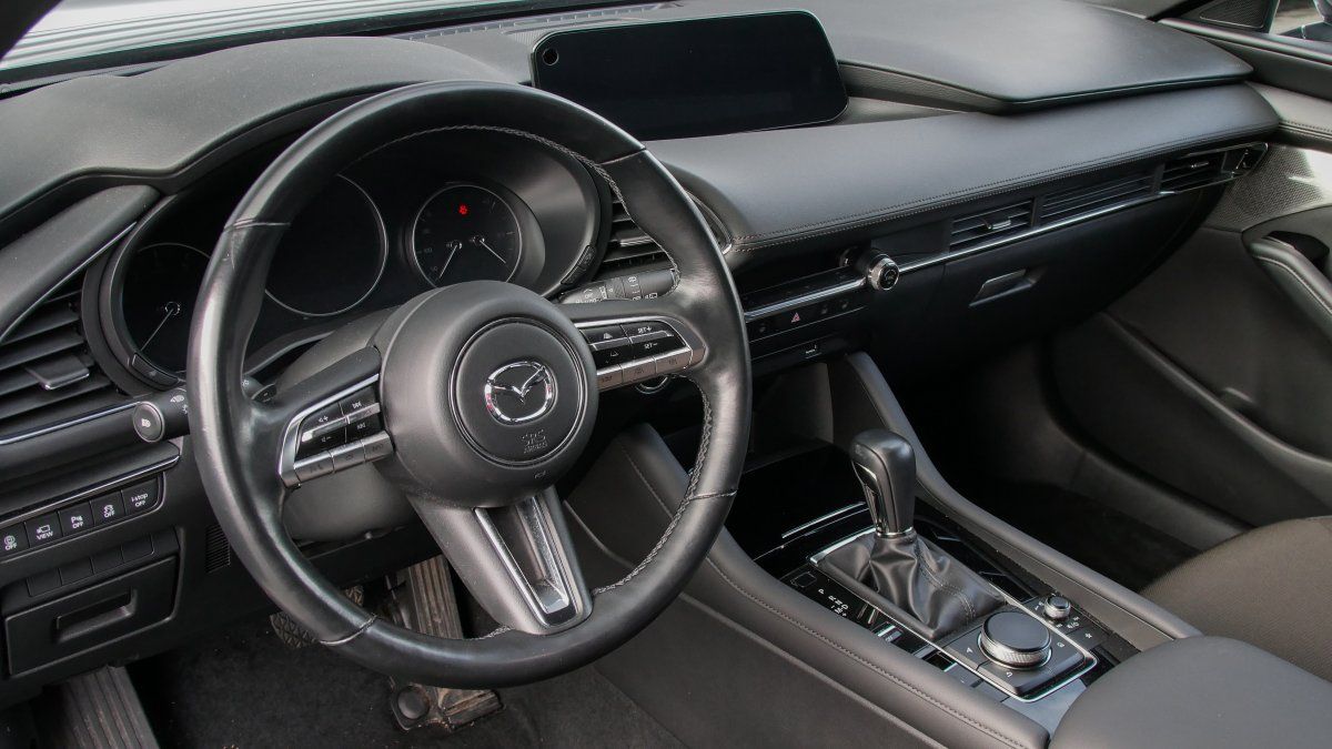Mazda 3 e-Sky-G 150AT M-Hybrid Select. Design- Premium