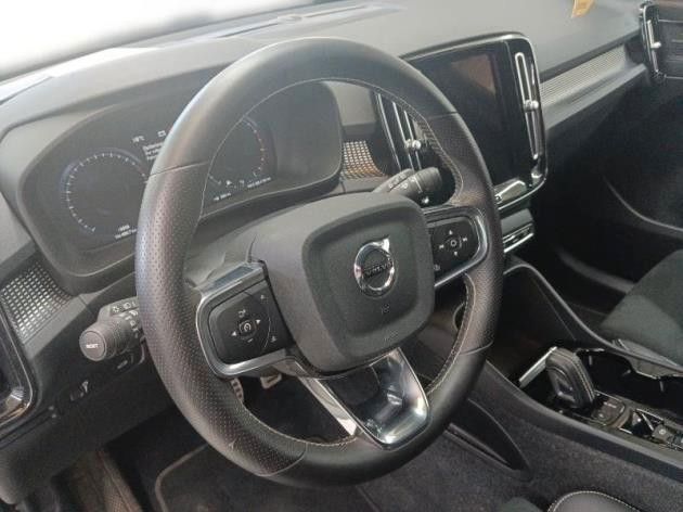 Volvo XC40 B4 R Design - Samsaru's Car Outlet