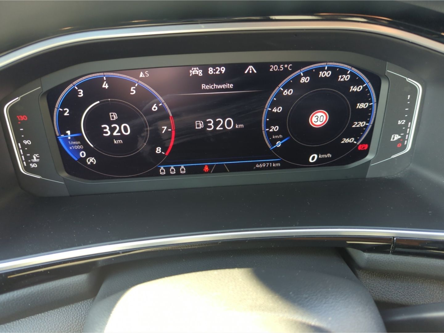 Volkswagen T-Roc R-Line 1.0 TSI - Samsaru's Car Outlet