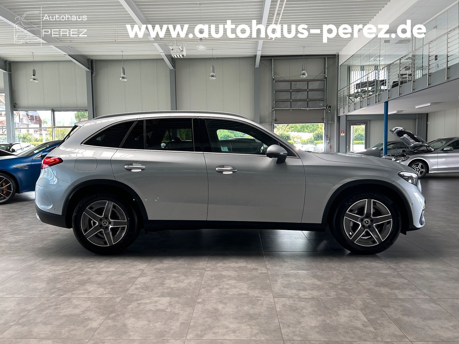 Mercedes-Benz GLC 300 4M AMG PREMIUM+ DISTR-PANO-BURMESTER-360