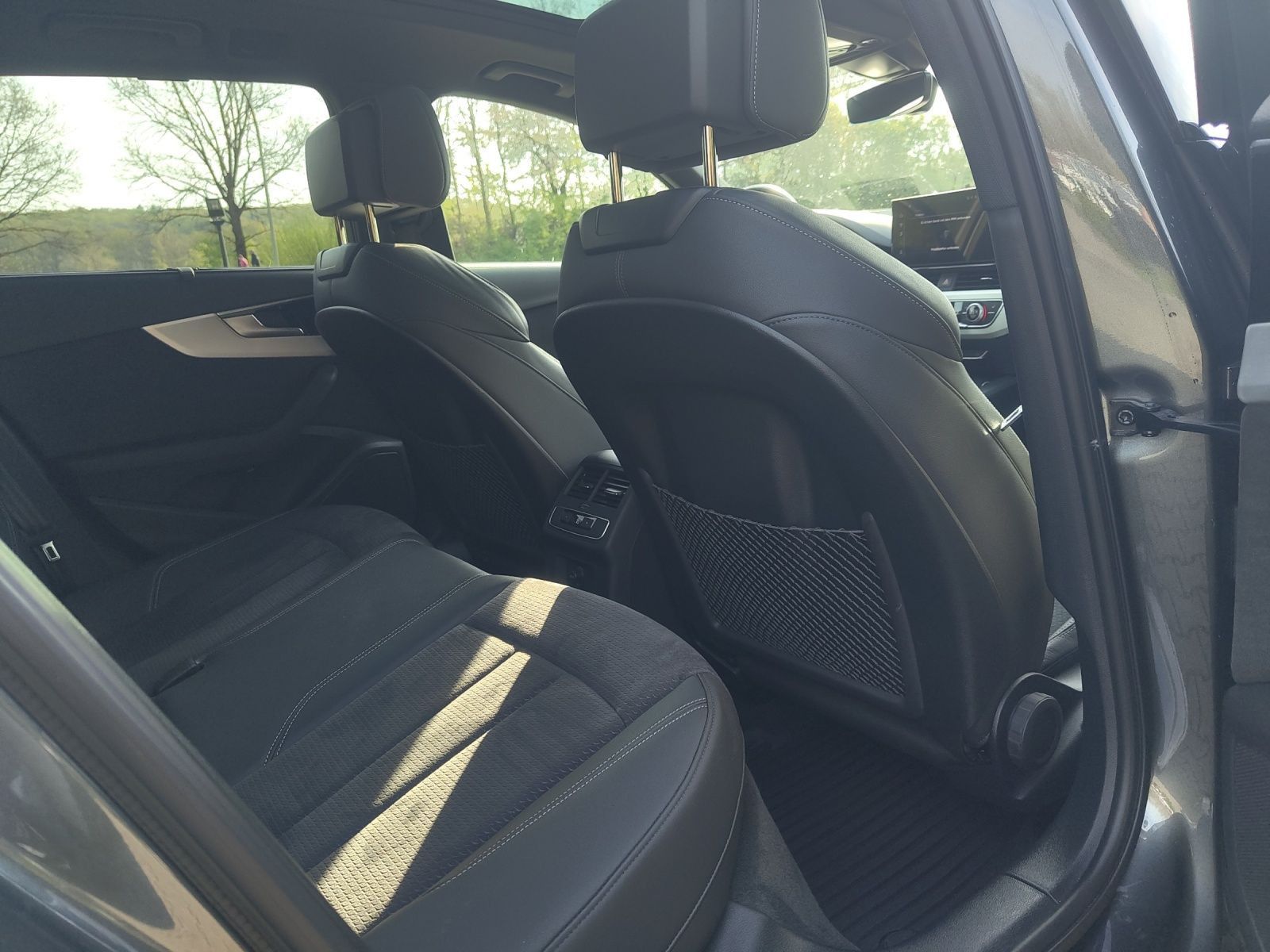 Audi A4 Avant 40 TDI S line - Samsaru's Car Outlet