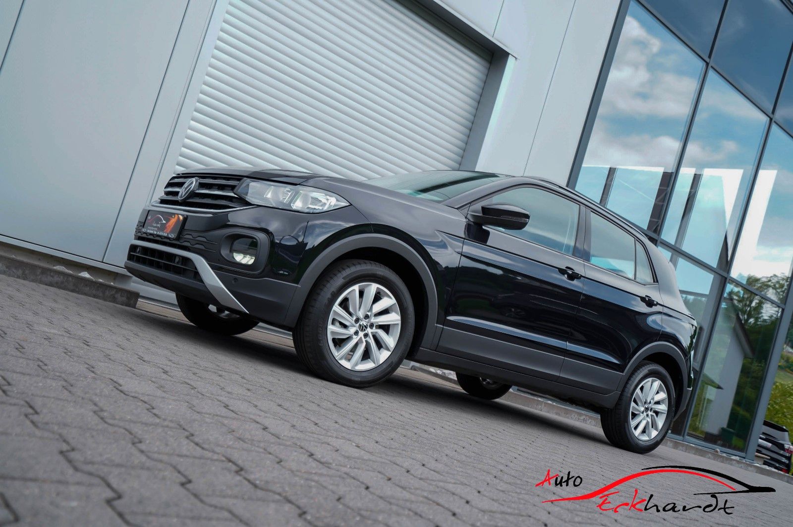 Volkswagen T-Cross Life - Samsaru's Car Outlet