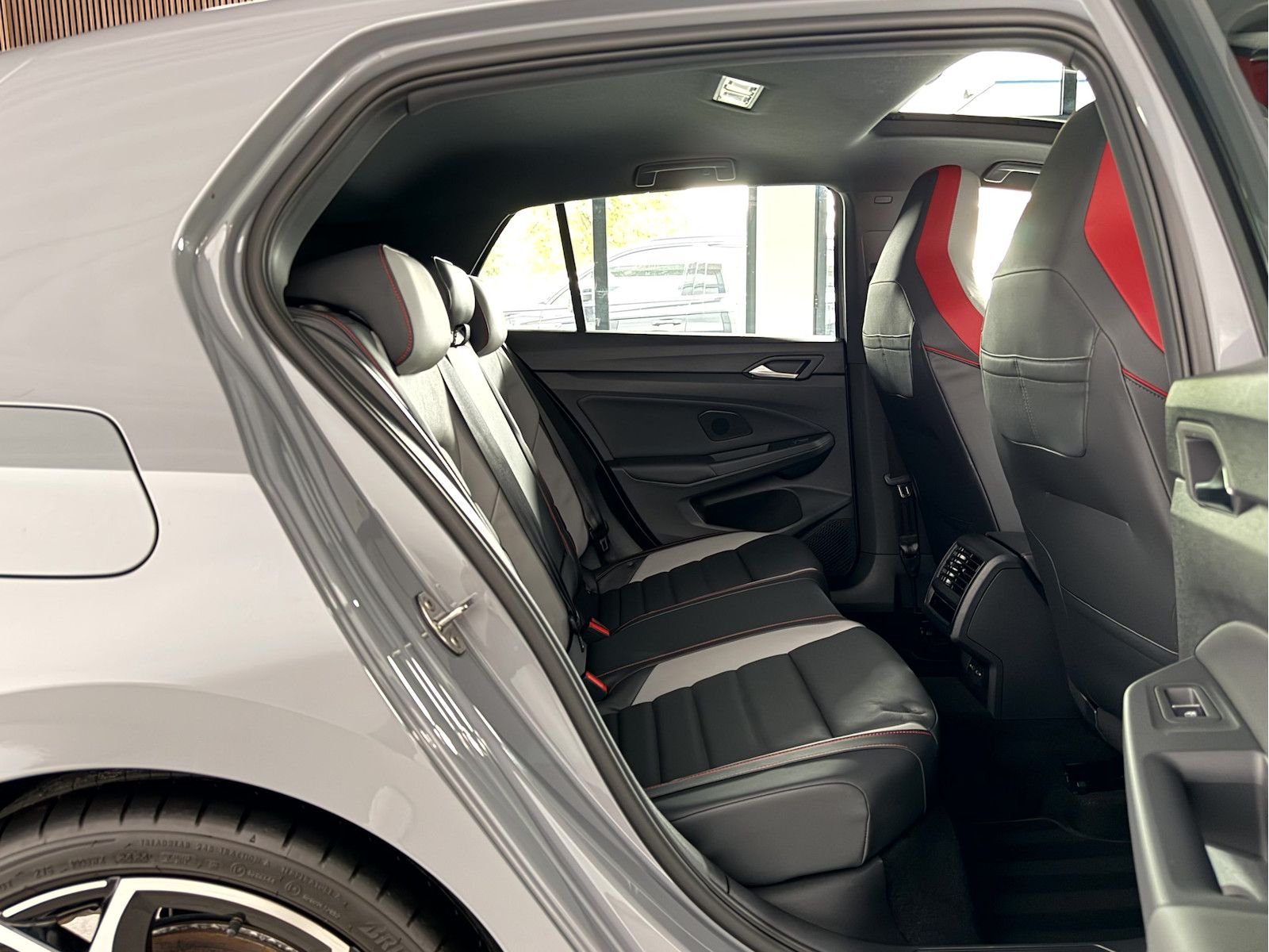 Volkswagen Golf GTI 2.0 TSI*BlackStyle*Pano*IQ*H&K*HUD*