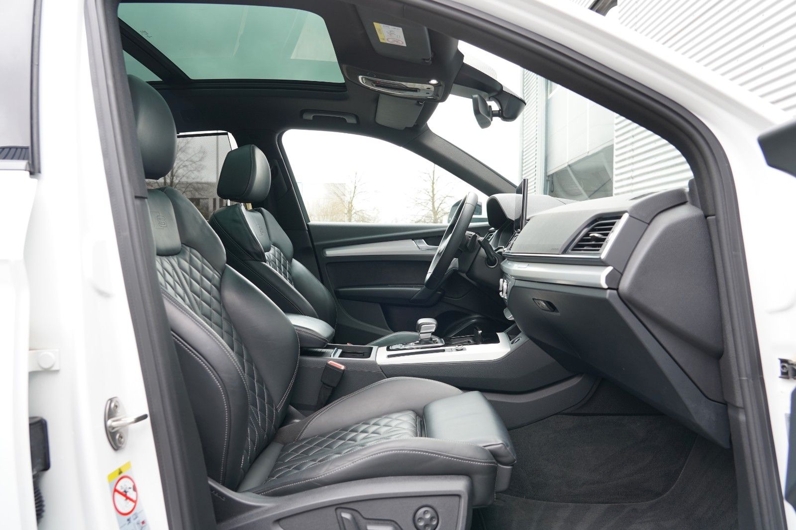 Audi Q5 40 TDI quattro S line PANO NAPPA HUD AHK KEY