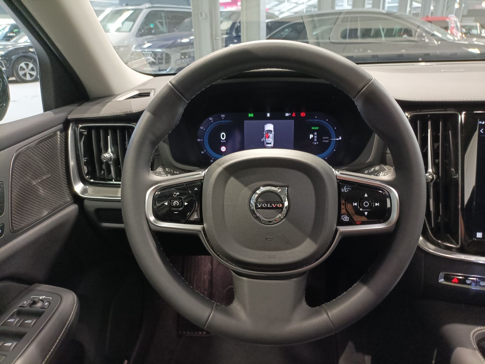 Volvo V60 T8 AWD Ultra Dark  PHEV|LED|Navi|360°|AHK