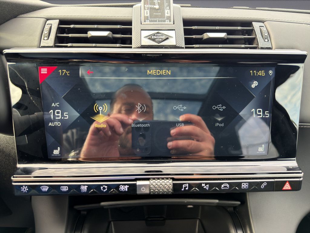 DS Automobiles DS7 Crossback PT 180 Rivoli +