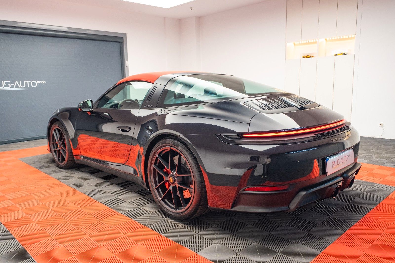 Porsche 911 Targa 4 GTS T-Hybrid
