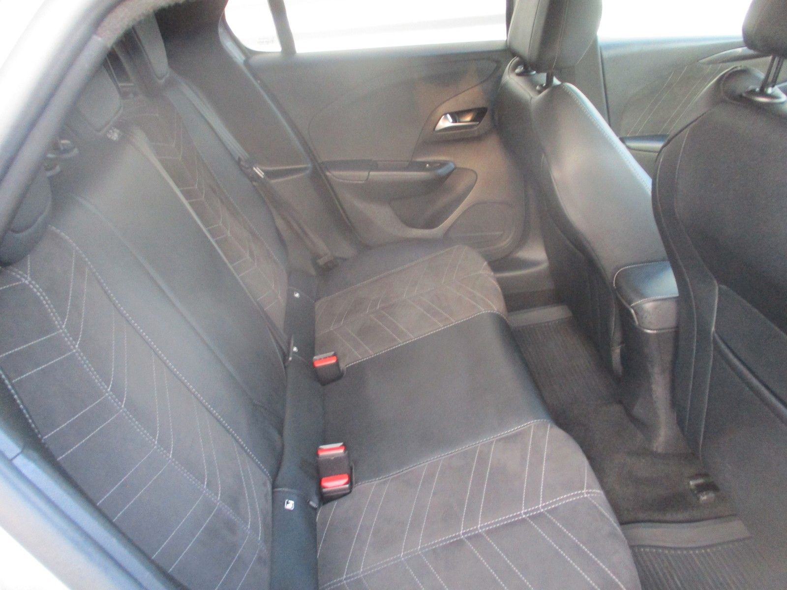 Opel Corsa F e Ultimate - Samsaru's Car Outlet