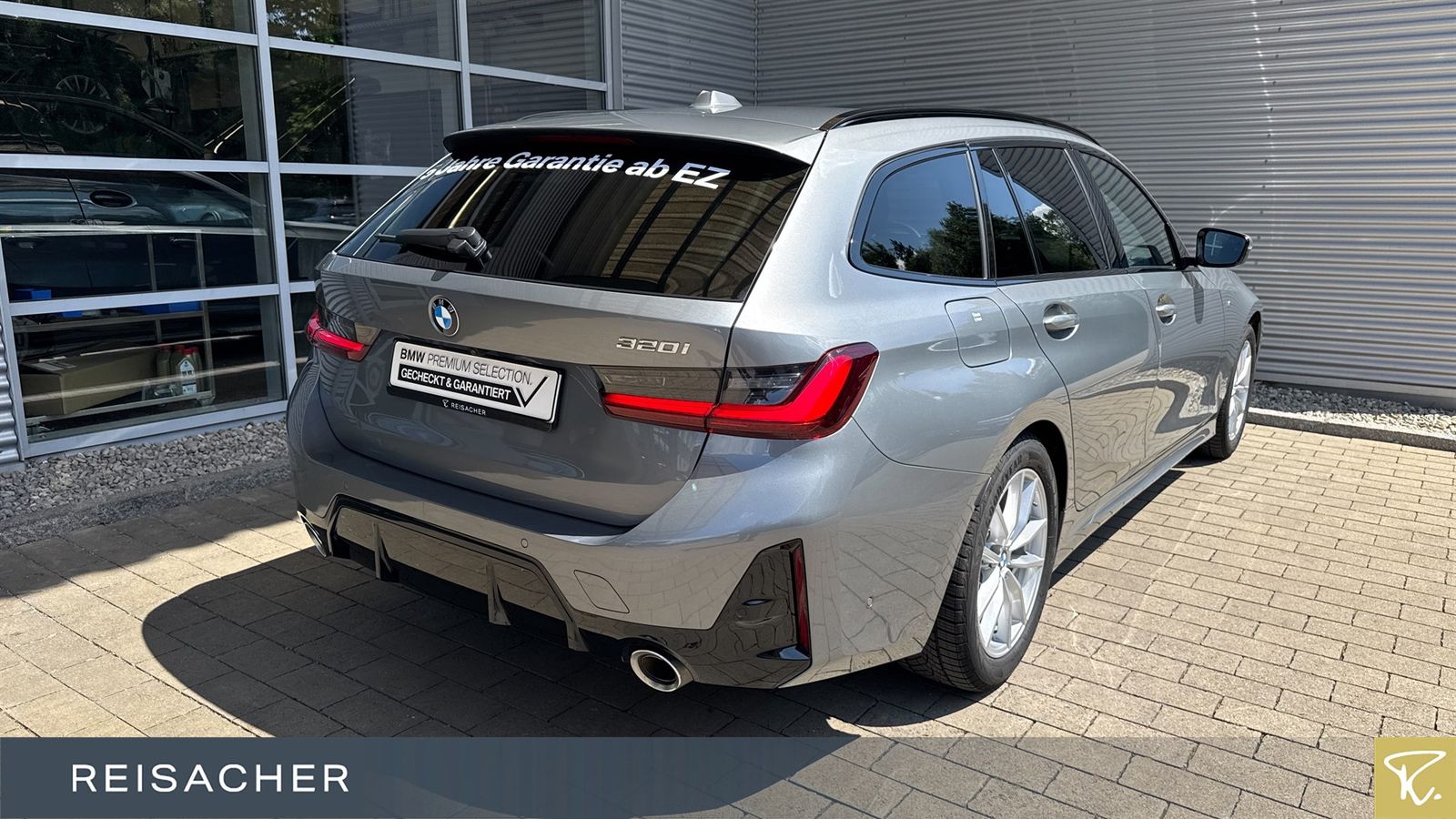 BMW 320i A M-Sport - Samsaru's Car Outlet
