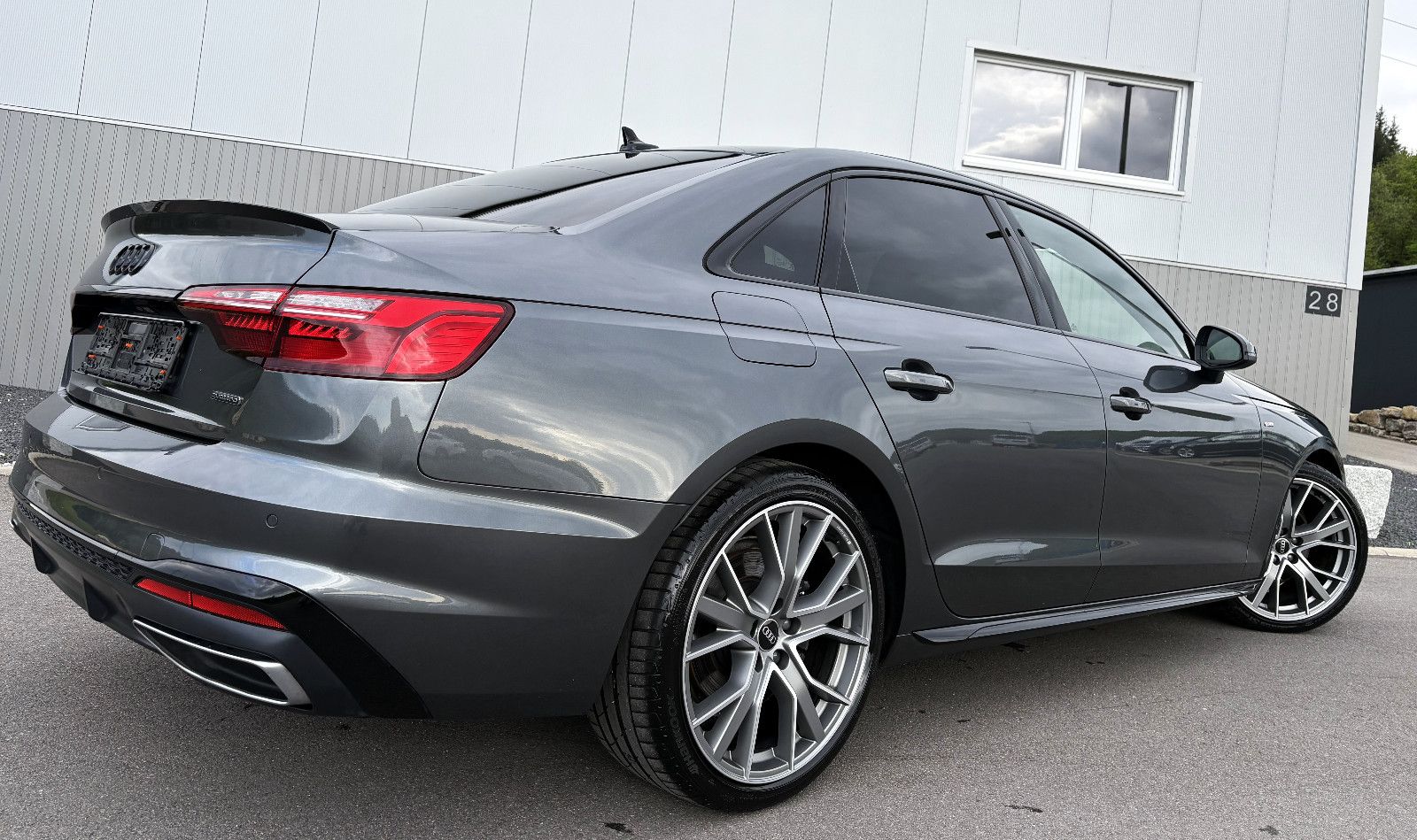 Audi A4 40 TDI Quattro;S-line;Competition;LED;B&G;Nav