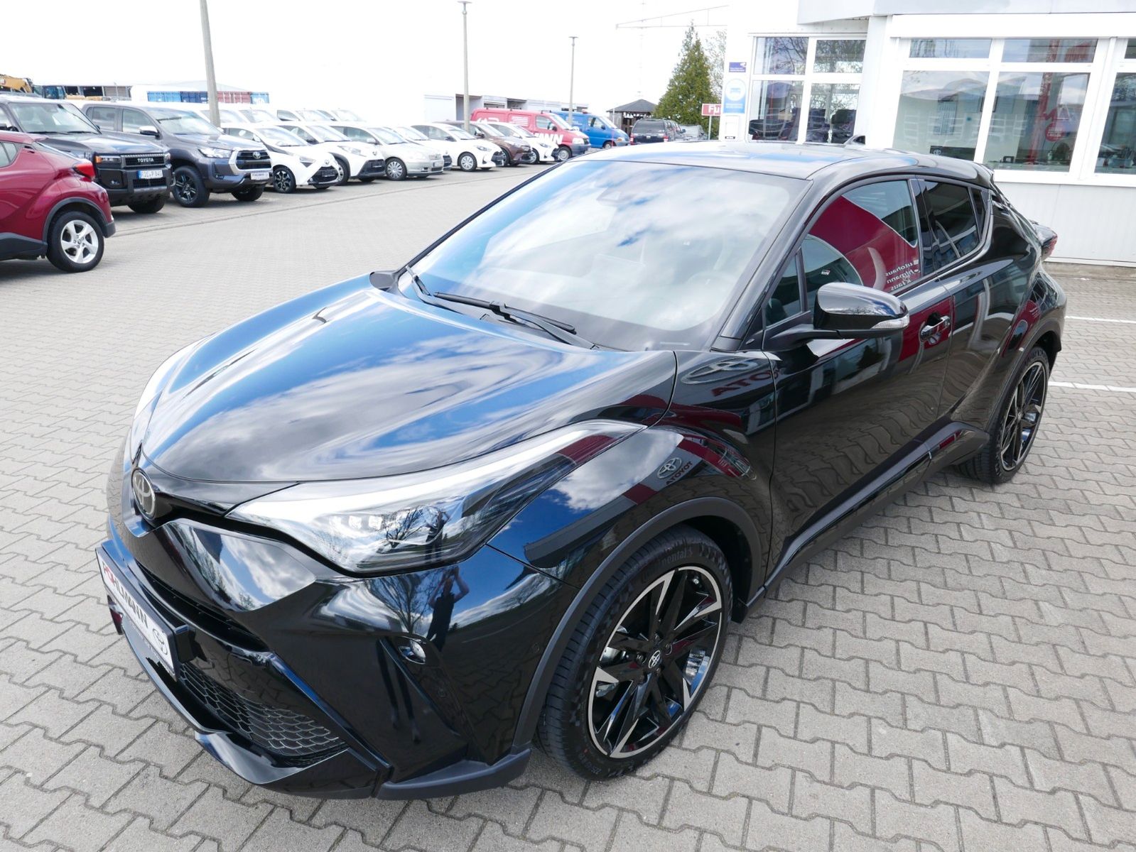 Toyota C-HR 2.0 Hybrid GR Sport Black - Samsaru's Car Outlet