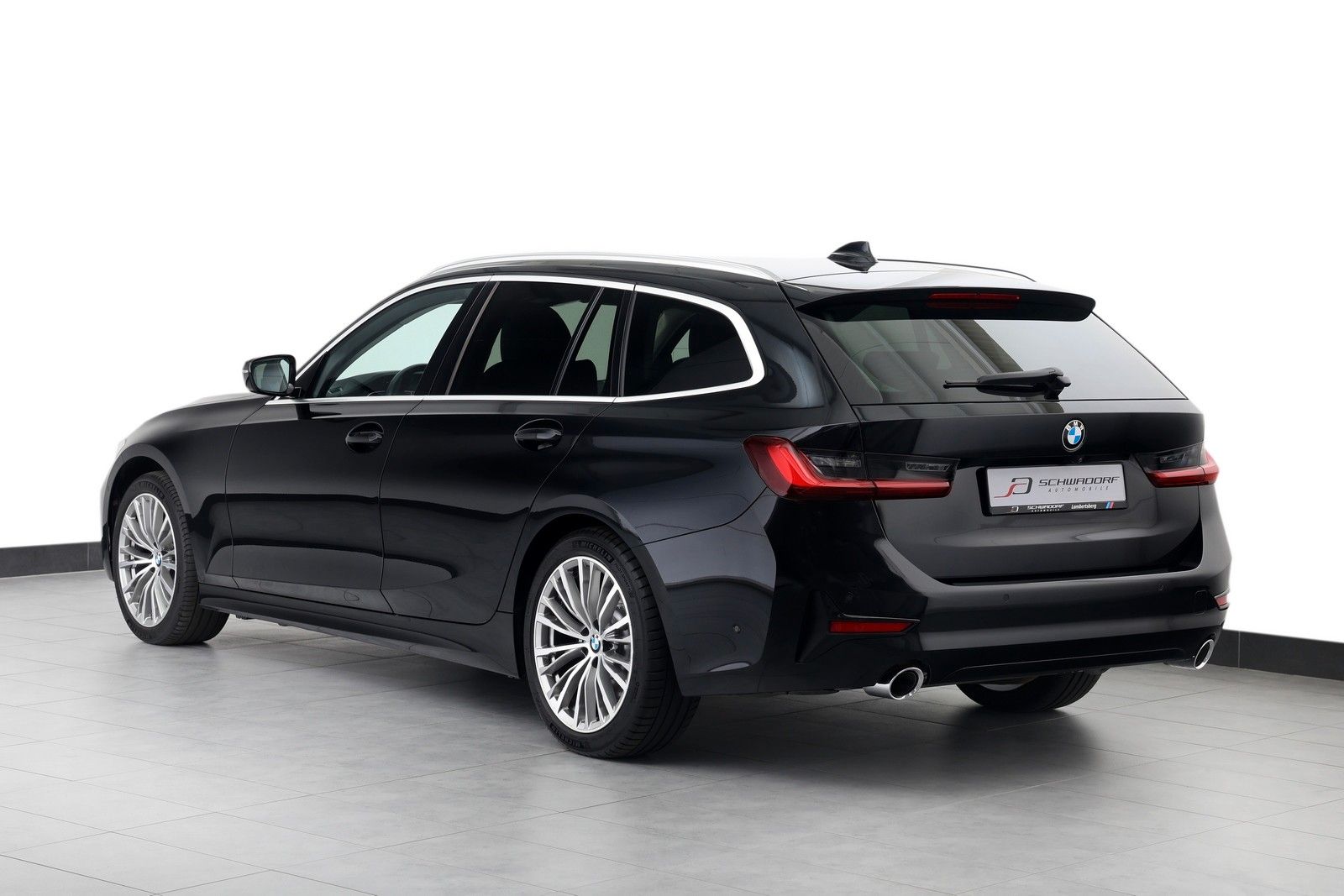 BMW 330d Touring Sport Line - Samsaru's Car Outlet