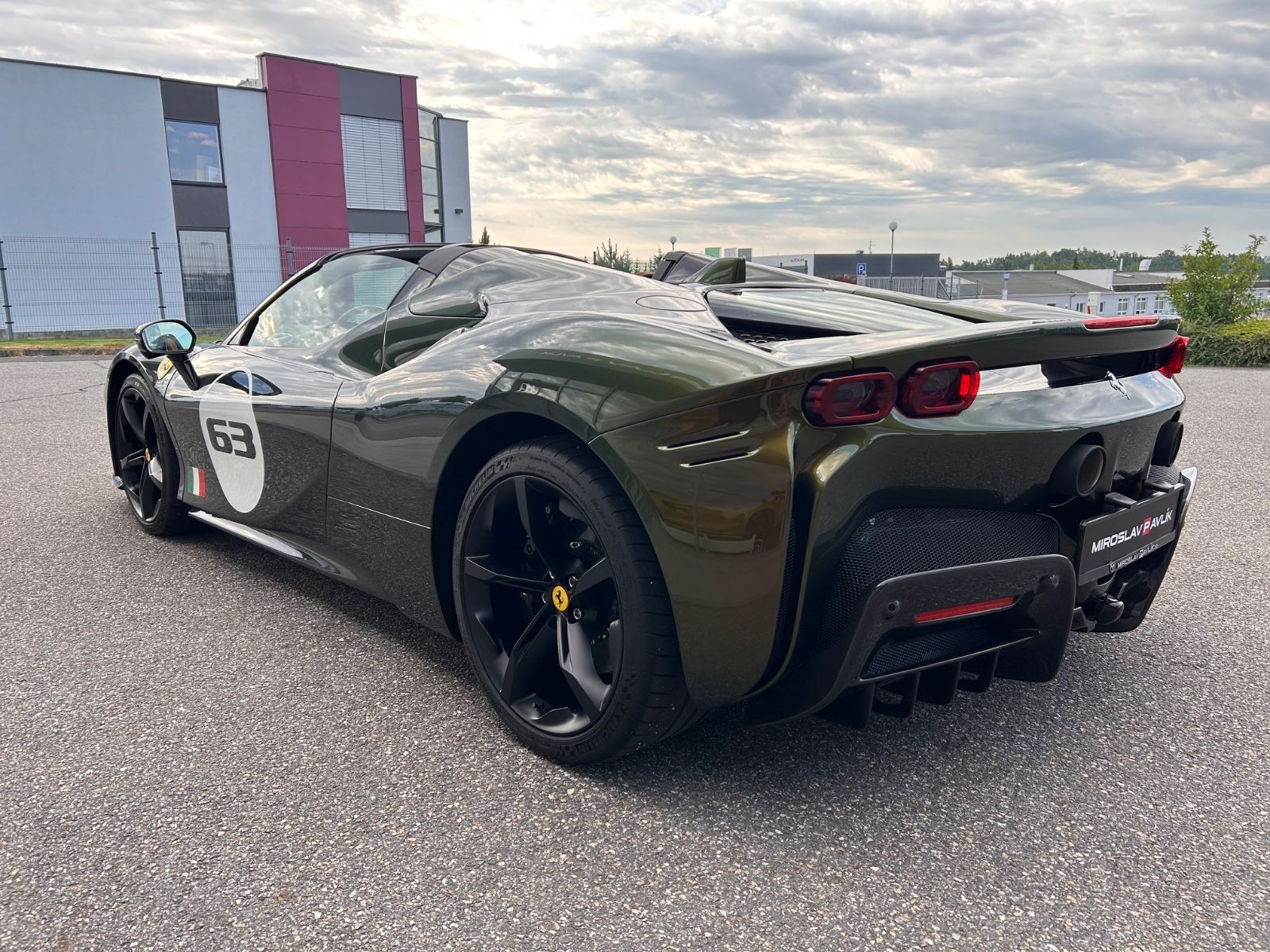 Ferrari SF90 Spider Tailor Made Cavalcade Edition - Samsaru's Car Outlet