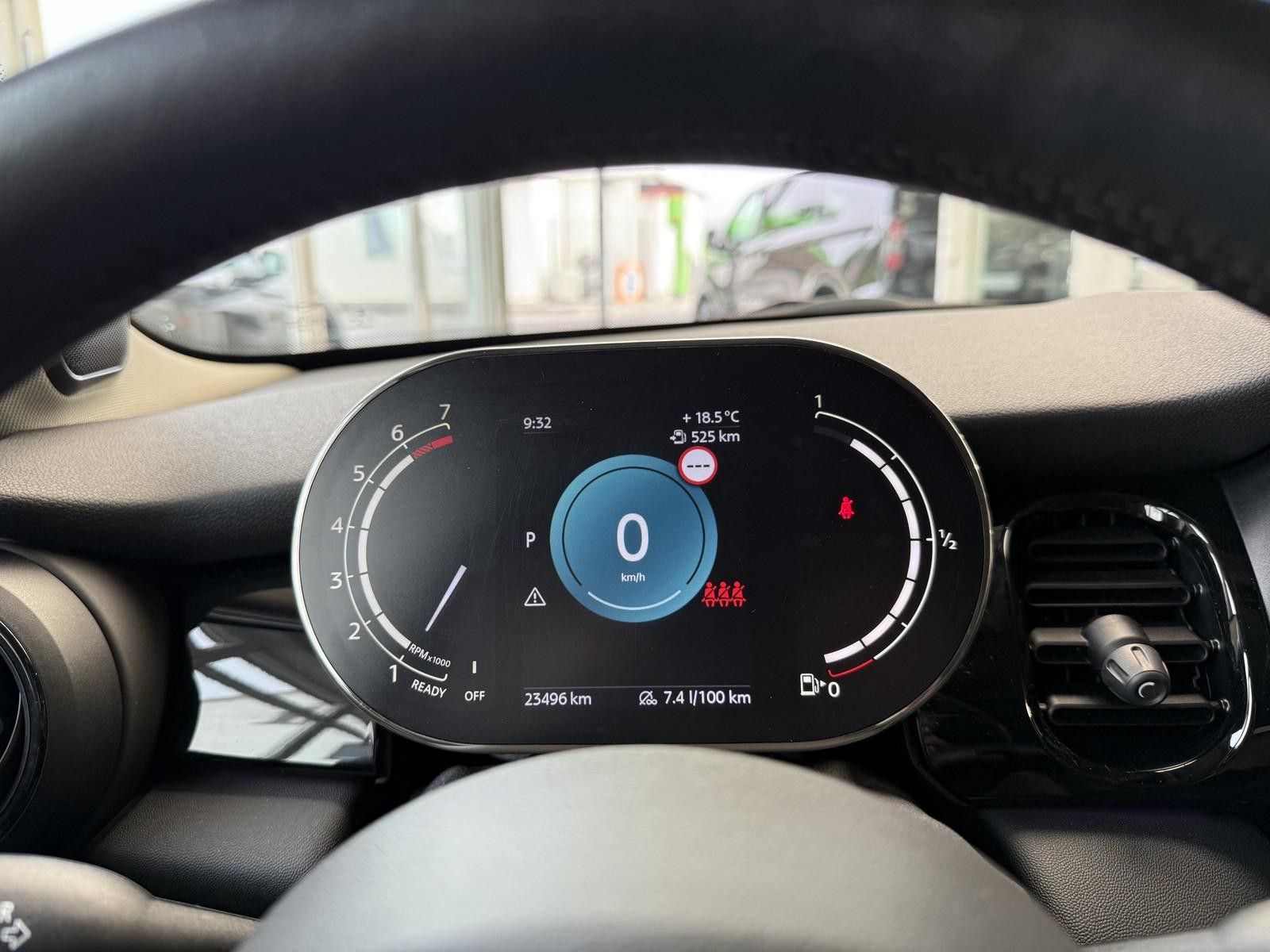 MINI Cooper S - Samsaru's Car Outlet