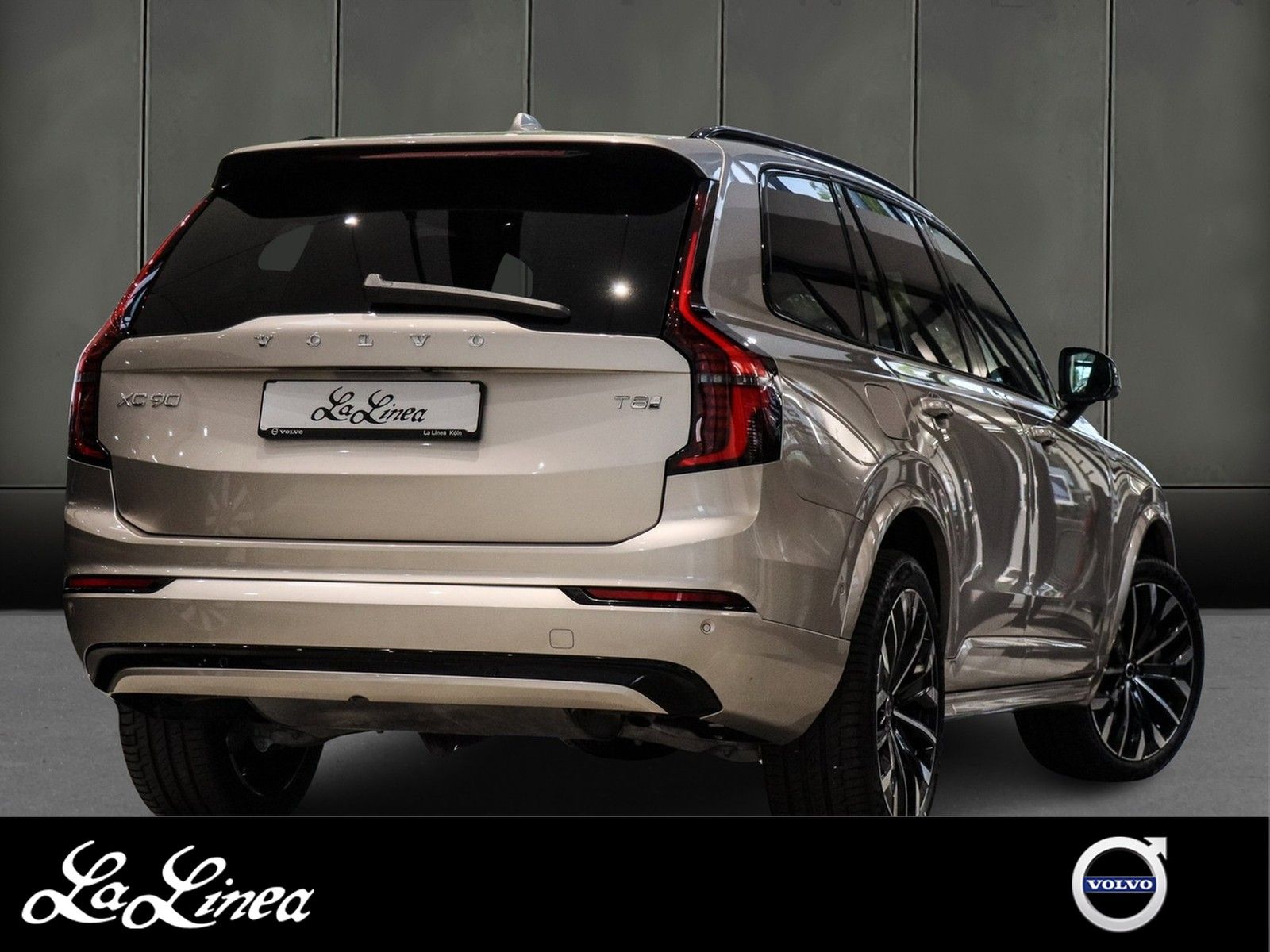 Volvo XC90 T8 AWD Recharge Reskin Plus Dark NP:95.340,