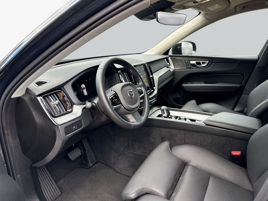 Volvo XC60 B5 B AWD Plus Dark