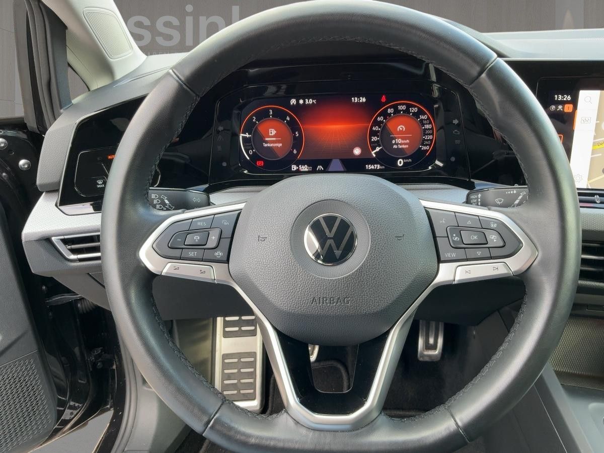 Volkswagen Golf VIII 2.0 TDI Active - Samsaru's Car Outlet