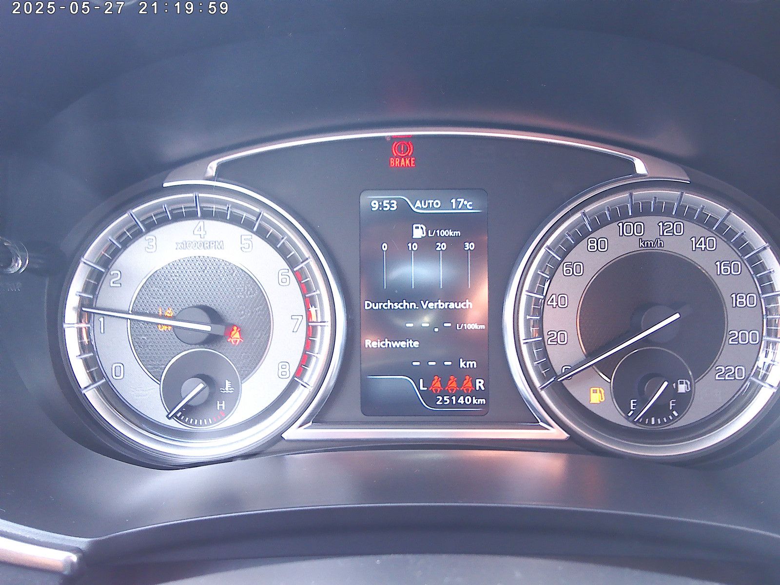 Suzuki Vitara 1.4 BOOSTERJET Hybrid 4x4 - Samsaru's Car Outlet