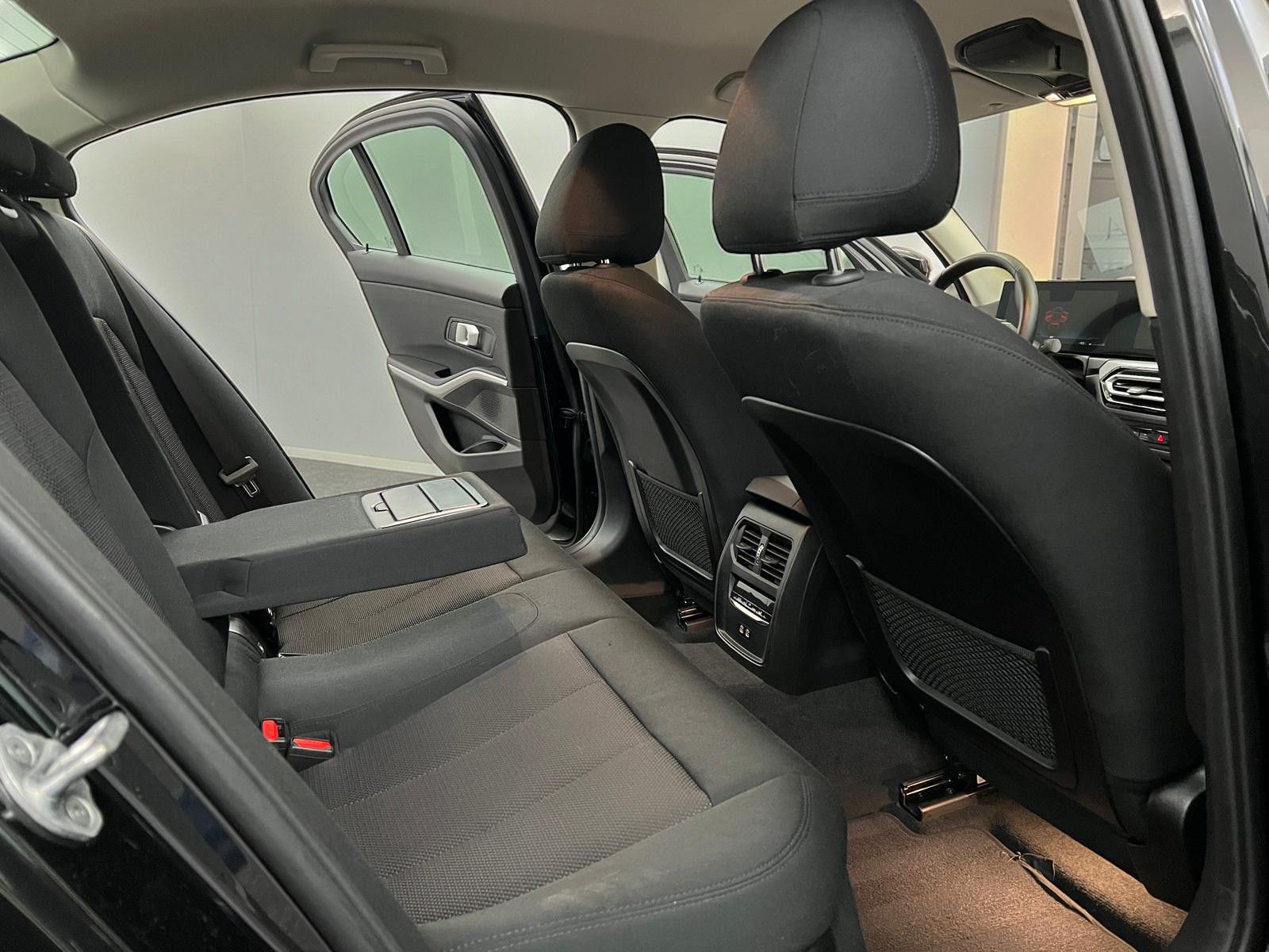 BMW 320d xDrive Limo SHADOW*WIDE*LED*FACELIFT*CARPLY