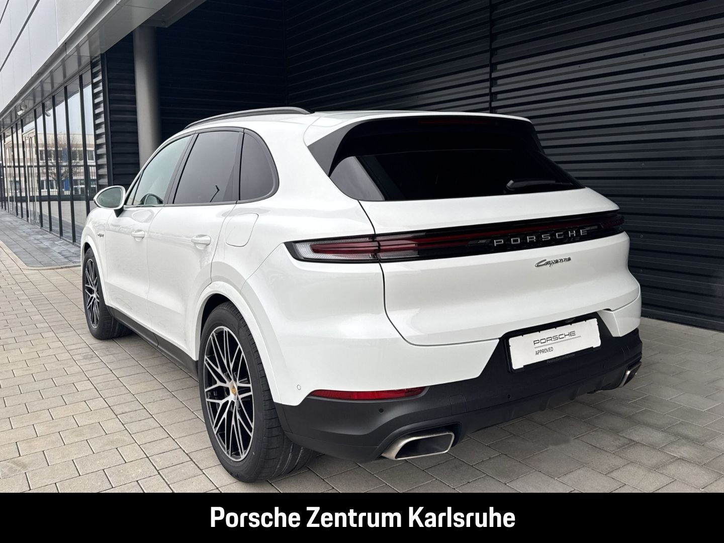 Porsche Cayenne E-Hybrid BOSE Luftfederung Panoramadach