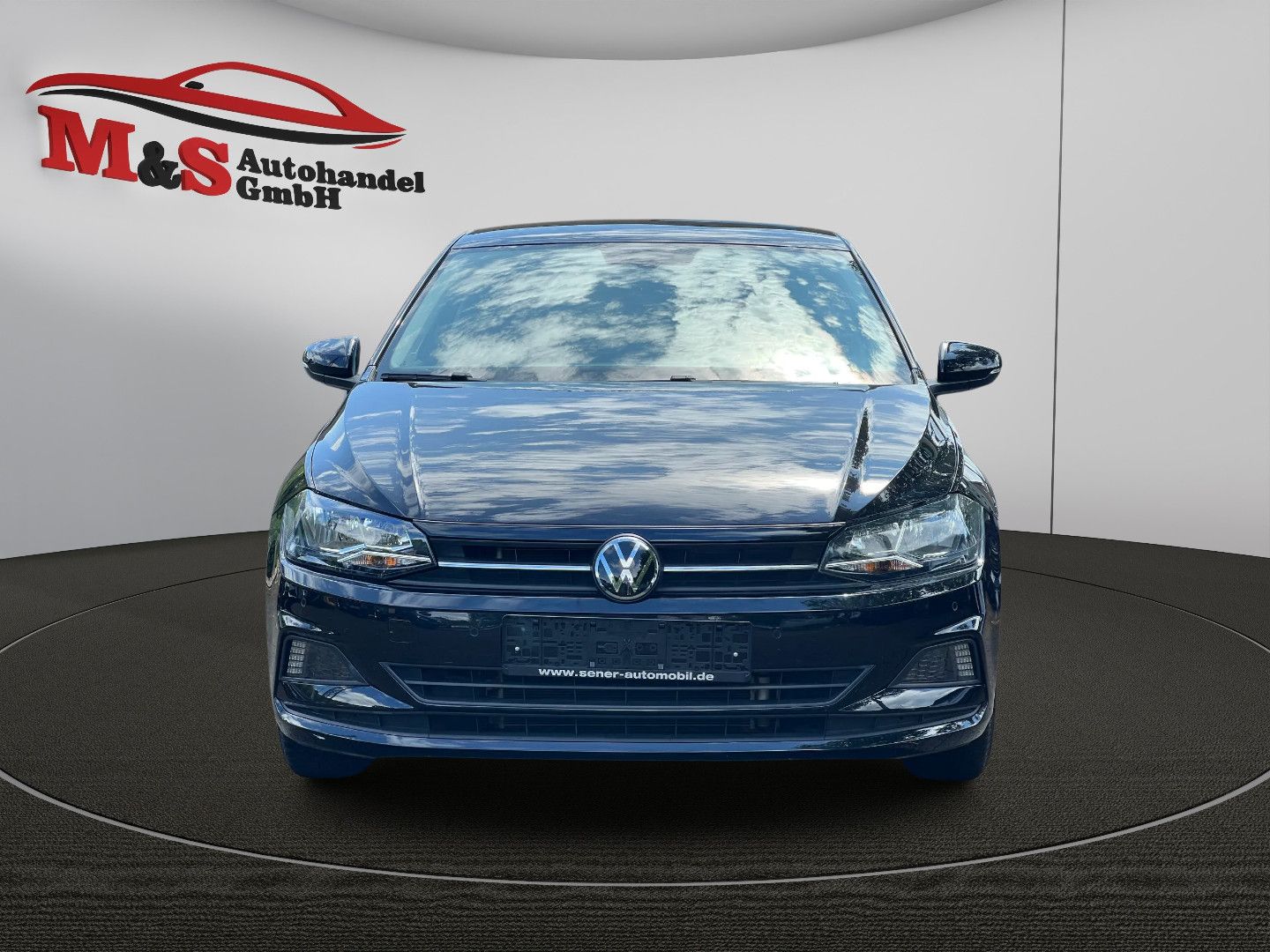 Volkswagen Polo VI Comfortline Aut. - Samsaru's Car Outlet