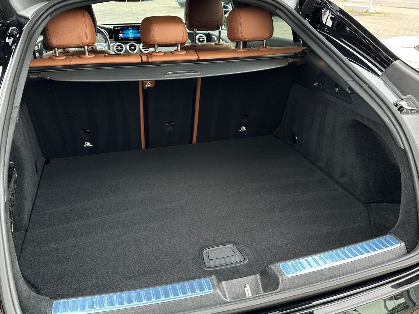 Mercedes-Benz GLC 300 COUPE 4M AMG - Samsaru's Car Outlet