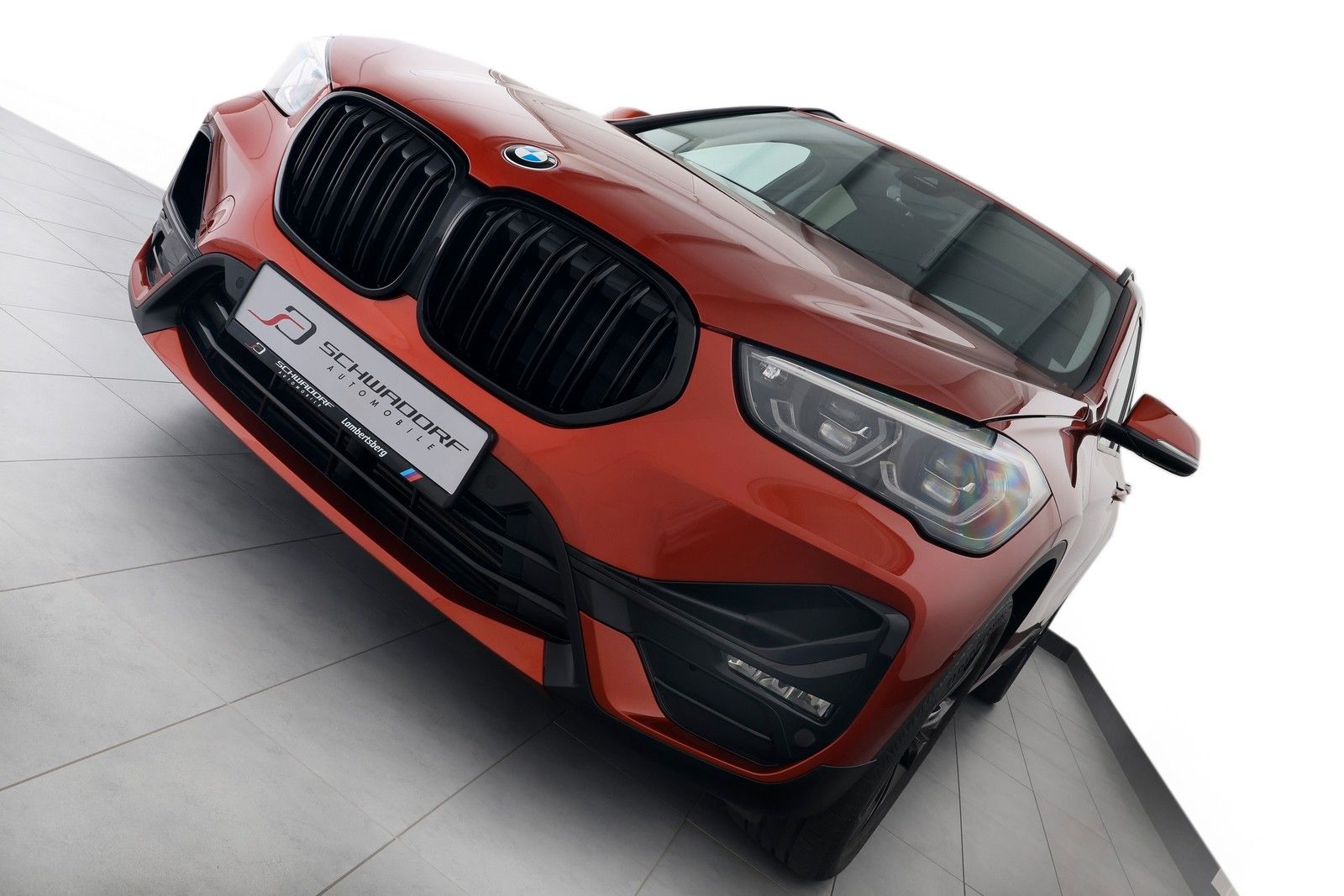 BMW X1 xDrive20d Sport Line - Samsaru's Car Outlet
