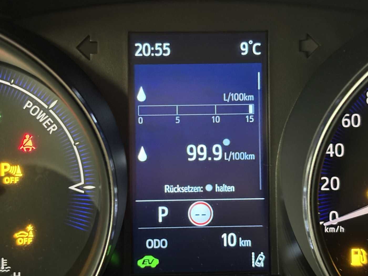 Toyota C-HR Hybrid - Samsaru's Car Outlet