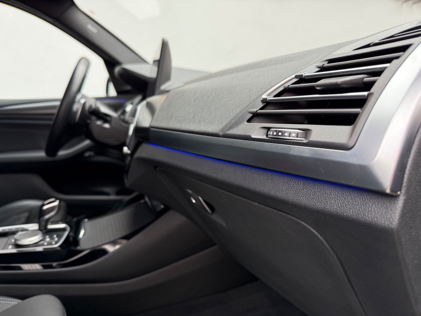 BMW X3 xDrive 30 i M Sport - Samsaru's Car Outlet