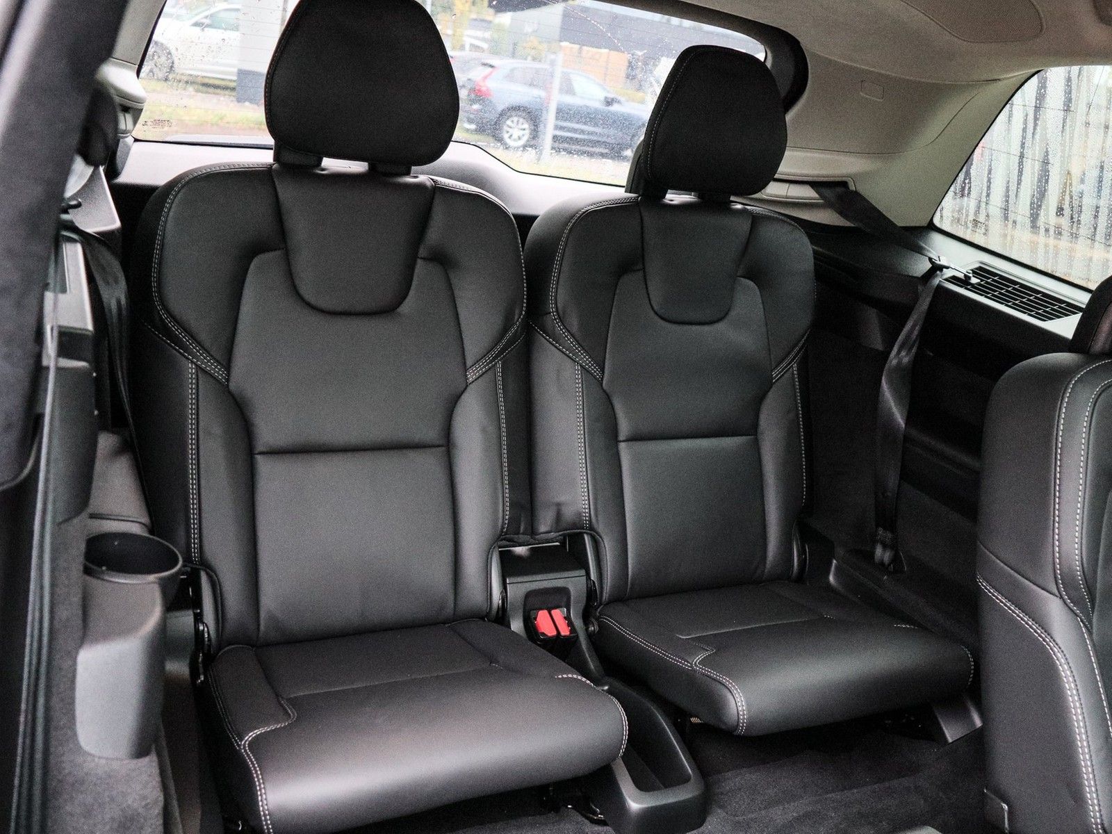 Volvo XC90 T8 Recharge AWD Ultra Dark NP:105.050,-//AH