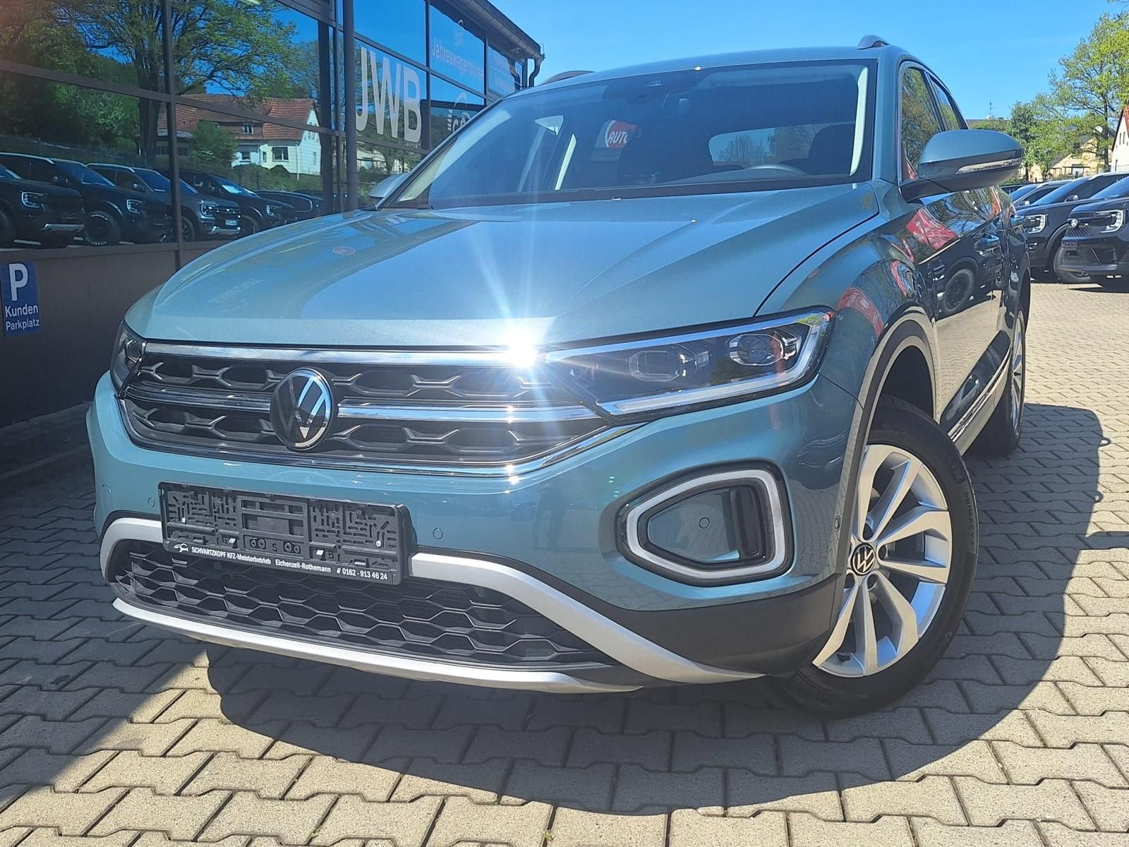 Volkswagen T-Roc Style 2.0 TDI DSG - Samsaru's Car Outlet