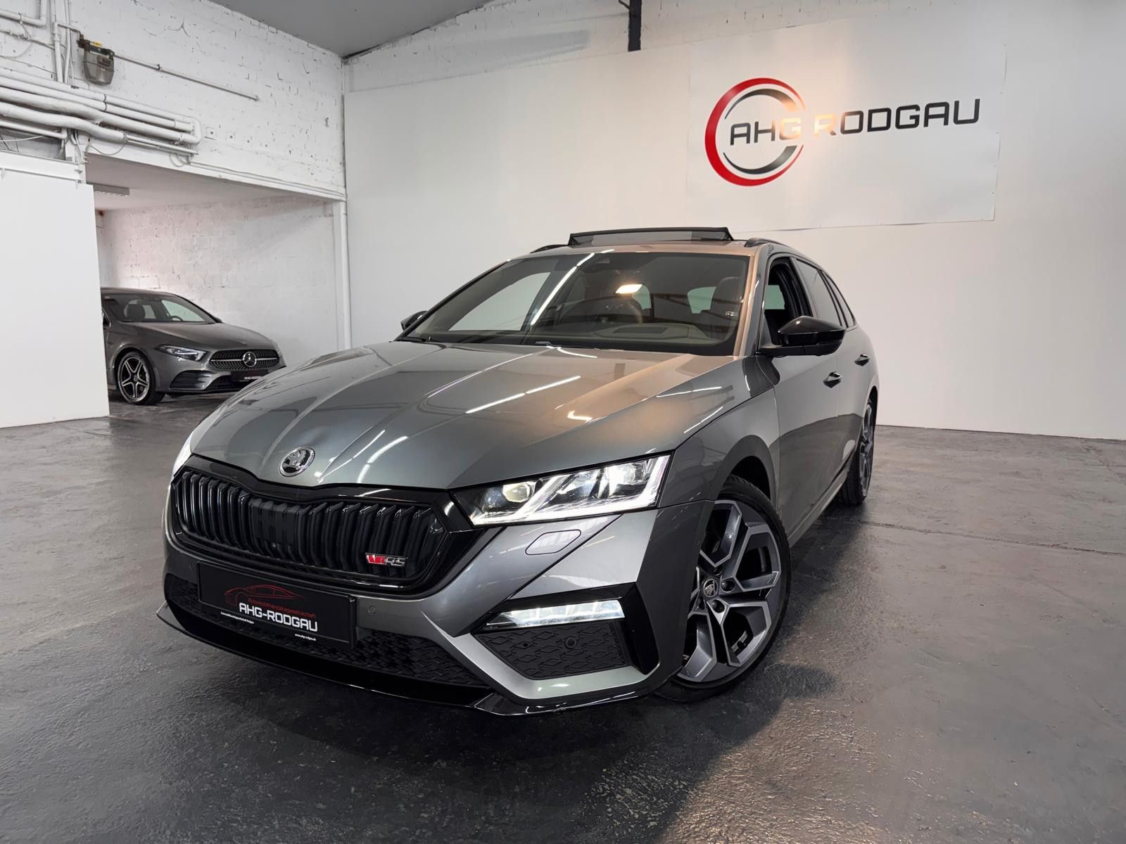 Skoda RS 4x4 PANO/HUD/360°/AHK/MASS/AMB/ACC/TRA.P.