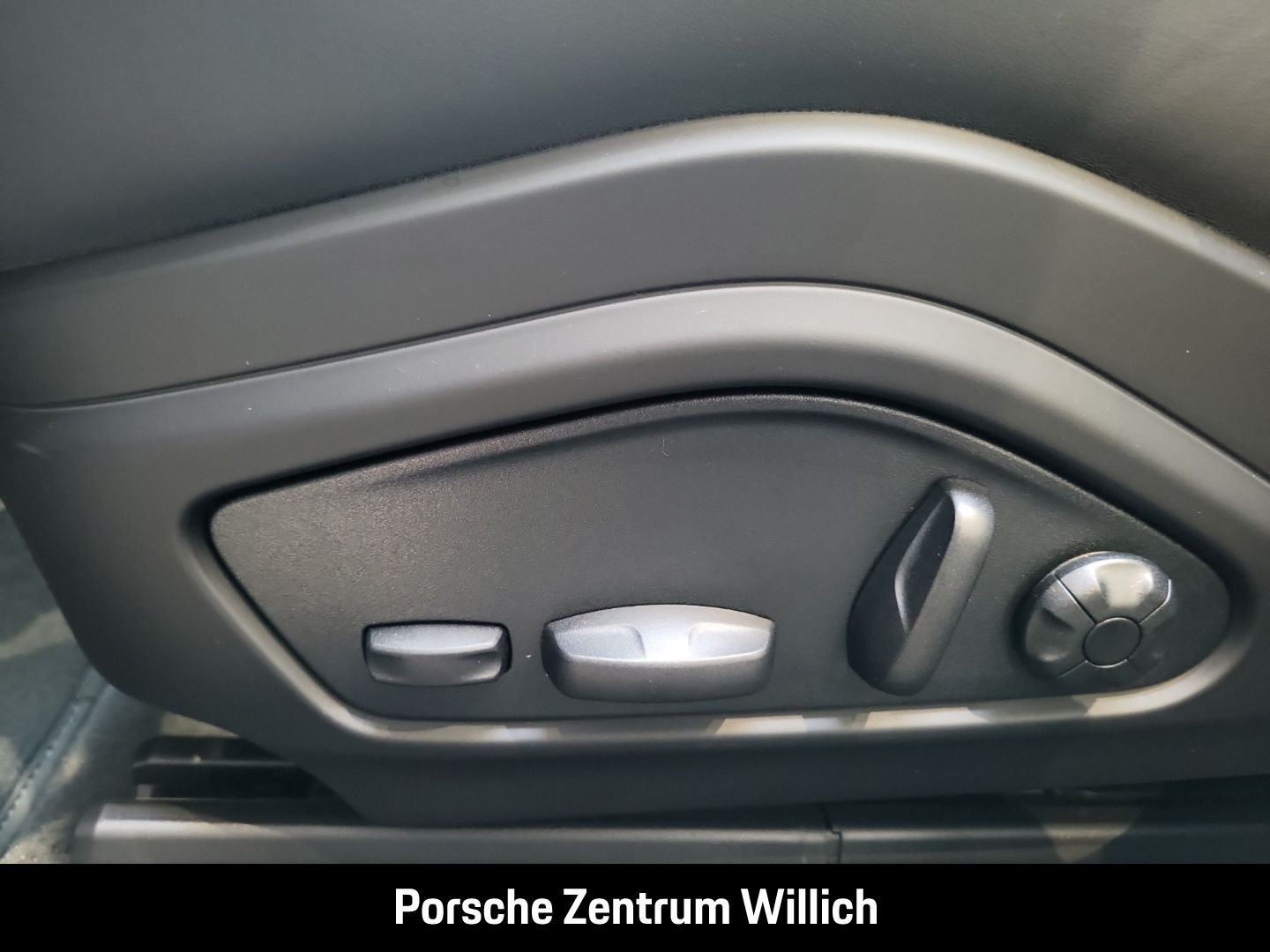 Porsche Panamera 718 GTS 4.0 BOSE LED Sportabgasanlage