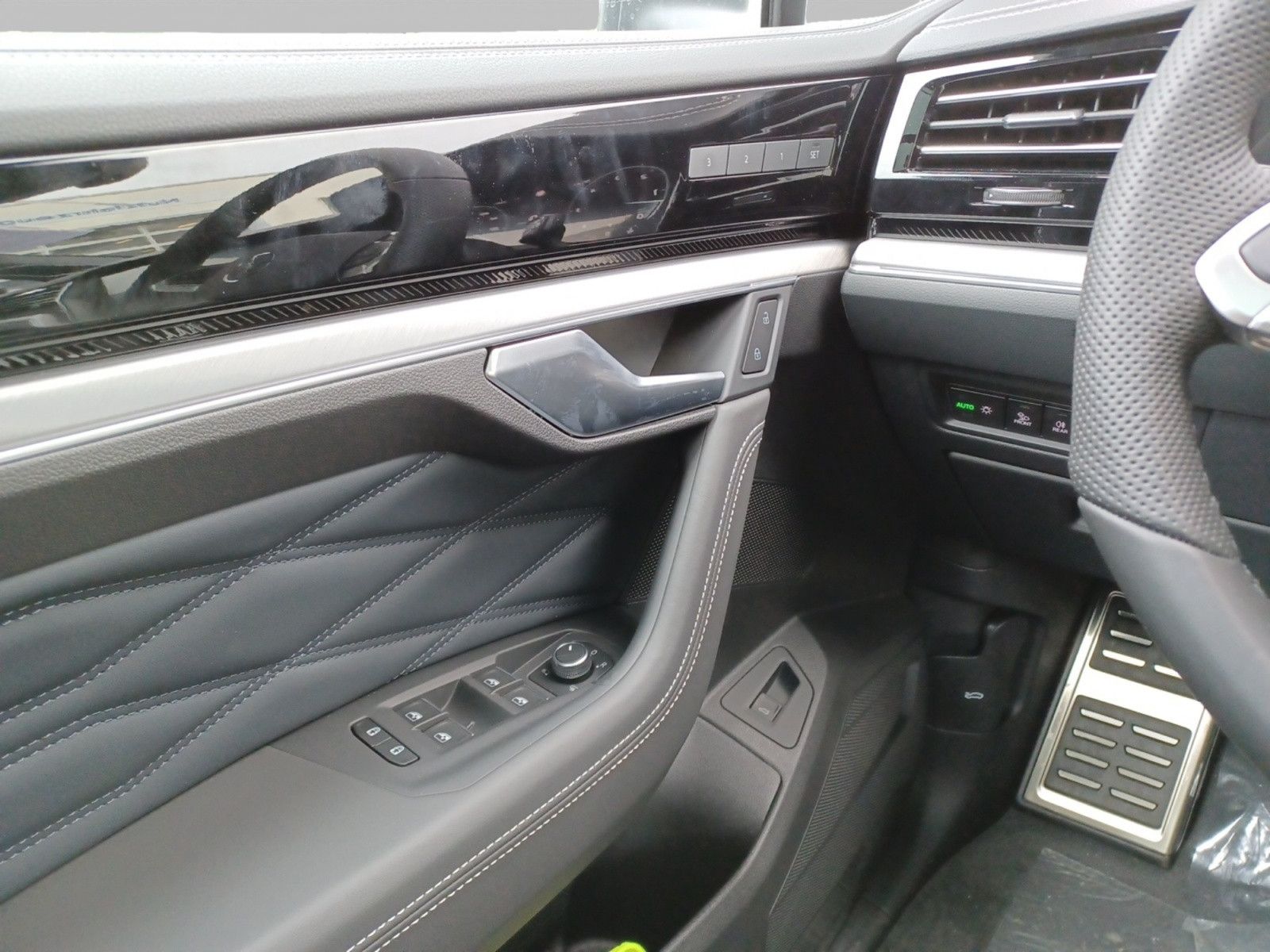 Volkswagen Touareg R-Line FINAL EDITION Black Style VOLL