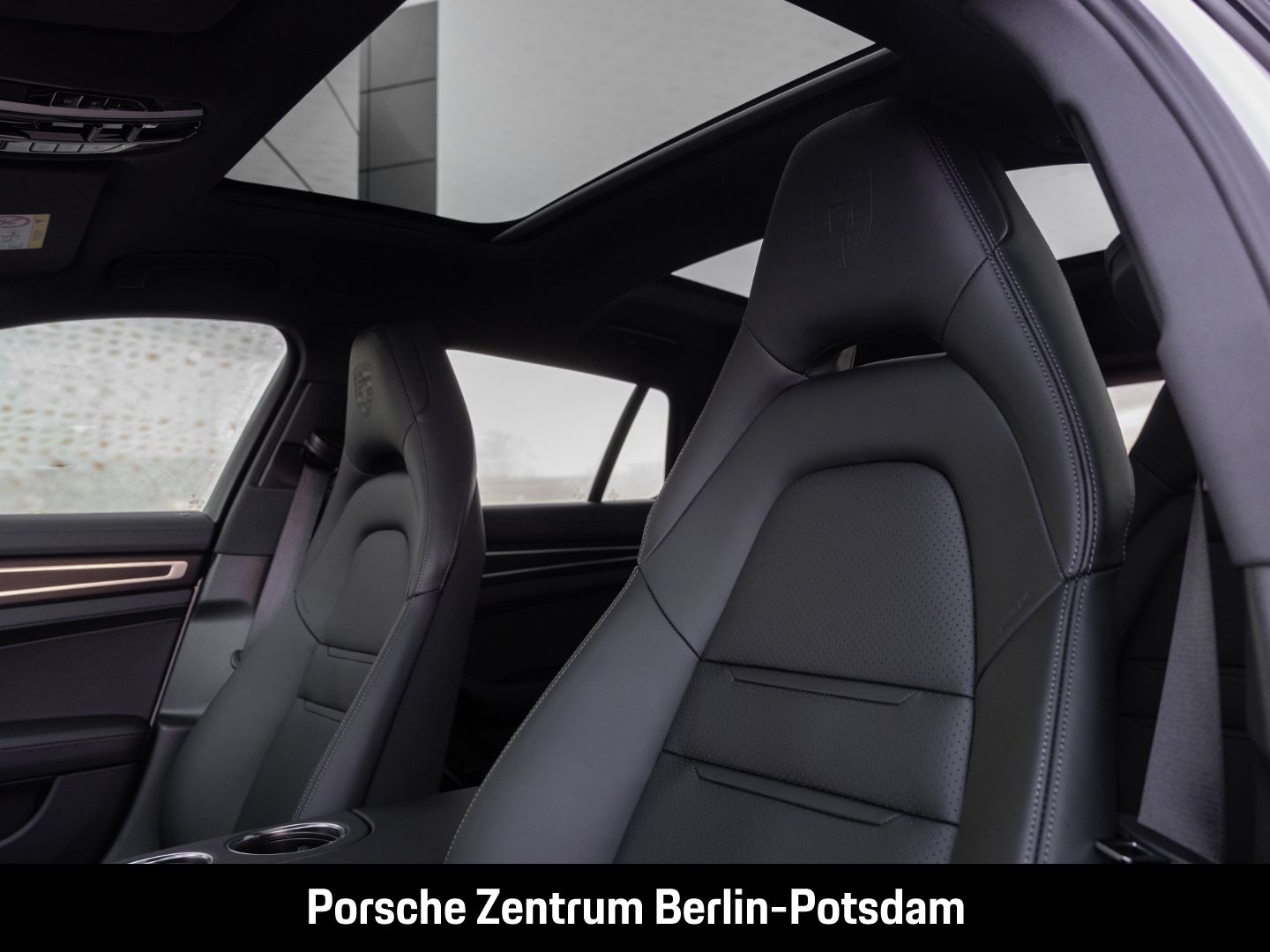 Porsche Panamera 4 E-Hybrid Sport Turismo Platinum Editi