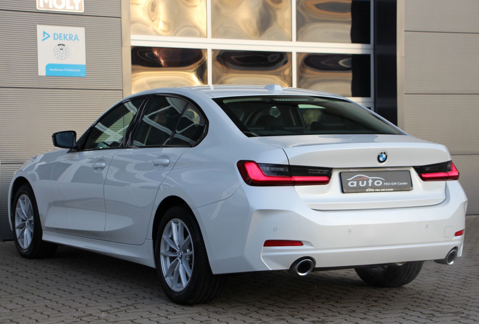 BMW 3 Limousine 320 i xDrive