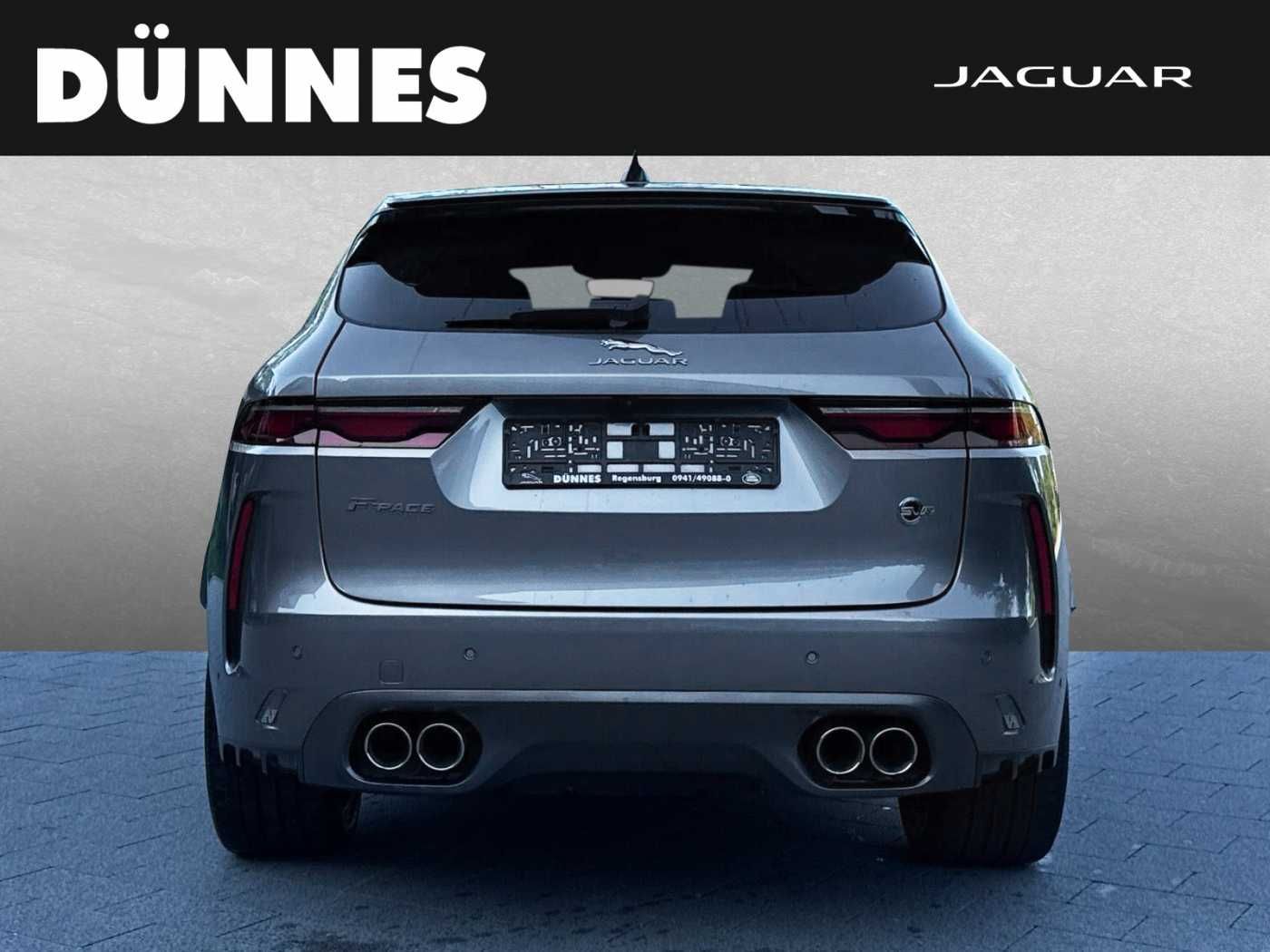 Jaguar F-Pace P550 SVR