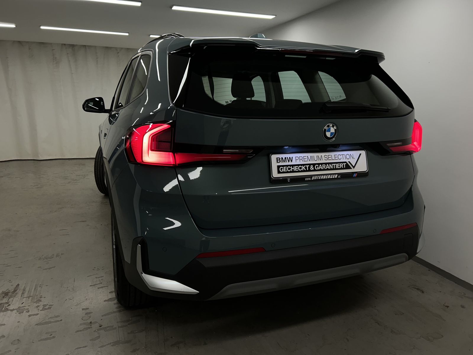 BMW X1 xDrive20d PA. Plus - Samsaru's Car Outlet