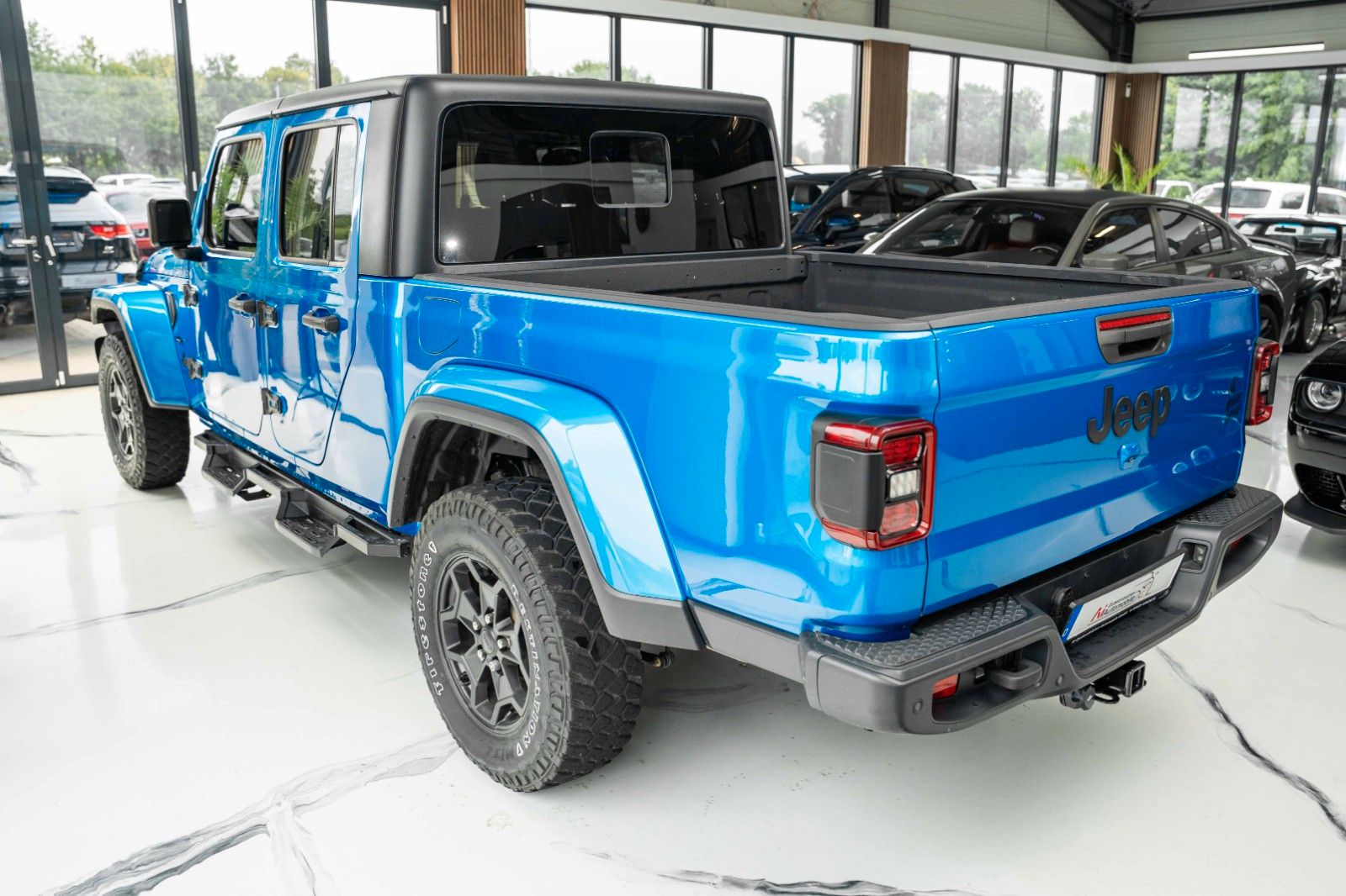 Jeep Gladiator Willys 3.6 V6 285 PS | 4x4 Crew Cab