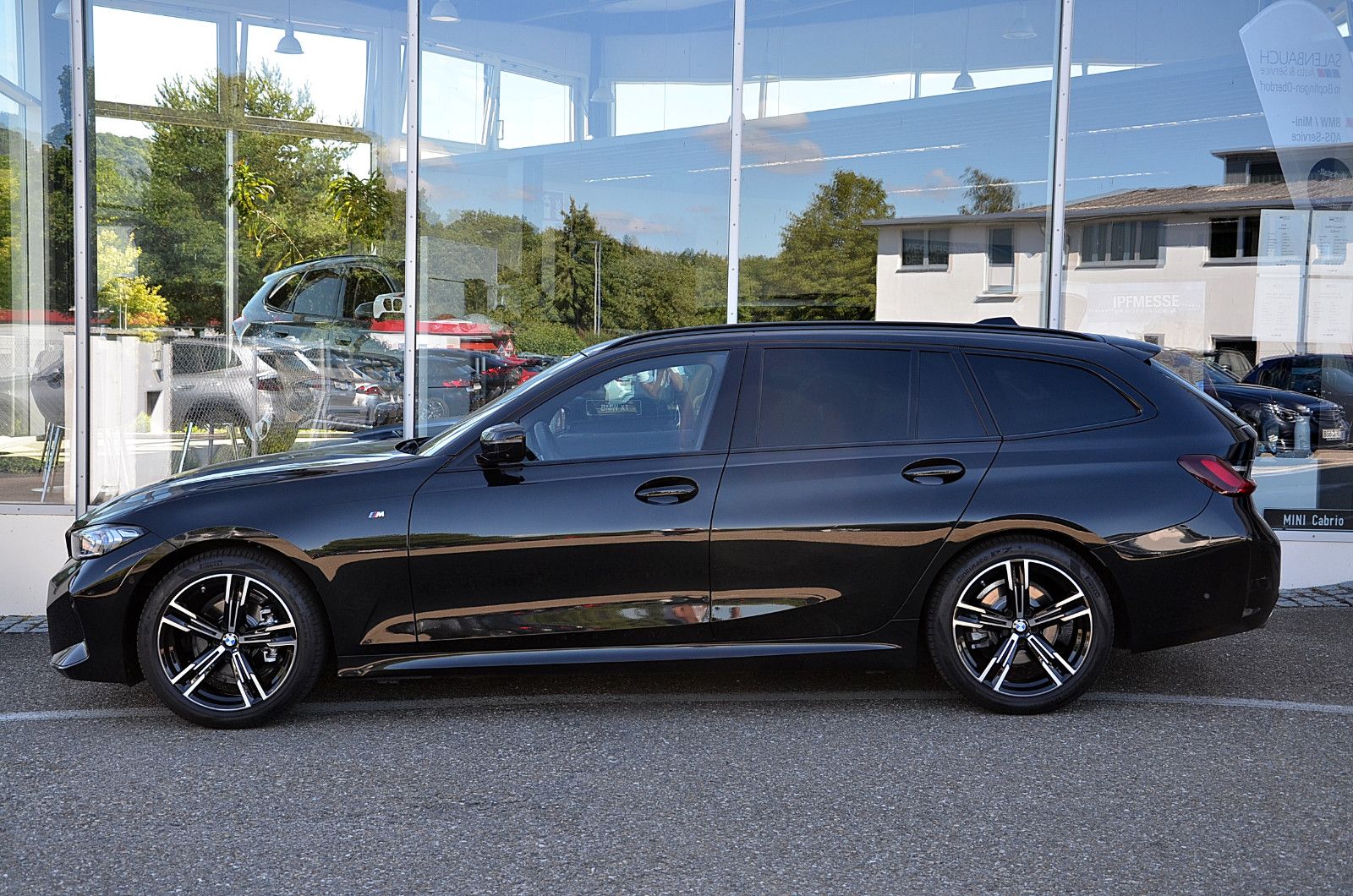BMW 320d Tour/M Sportpaket/360Kamera/Gl.Dach/Head-Up