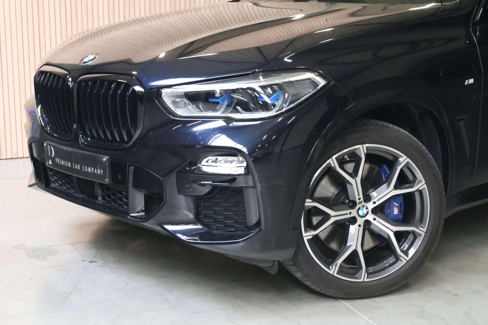 BMW X5 X5 xDrive45e| M-pakket| AHK| HUD| DAB| Pano|