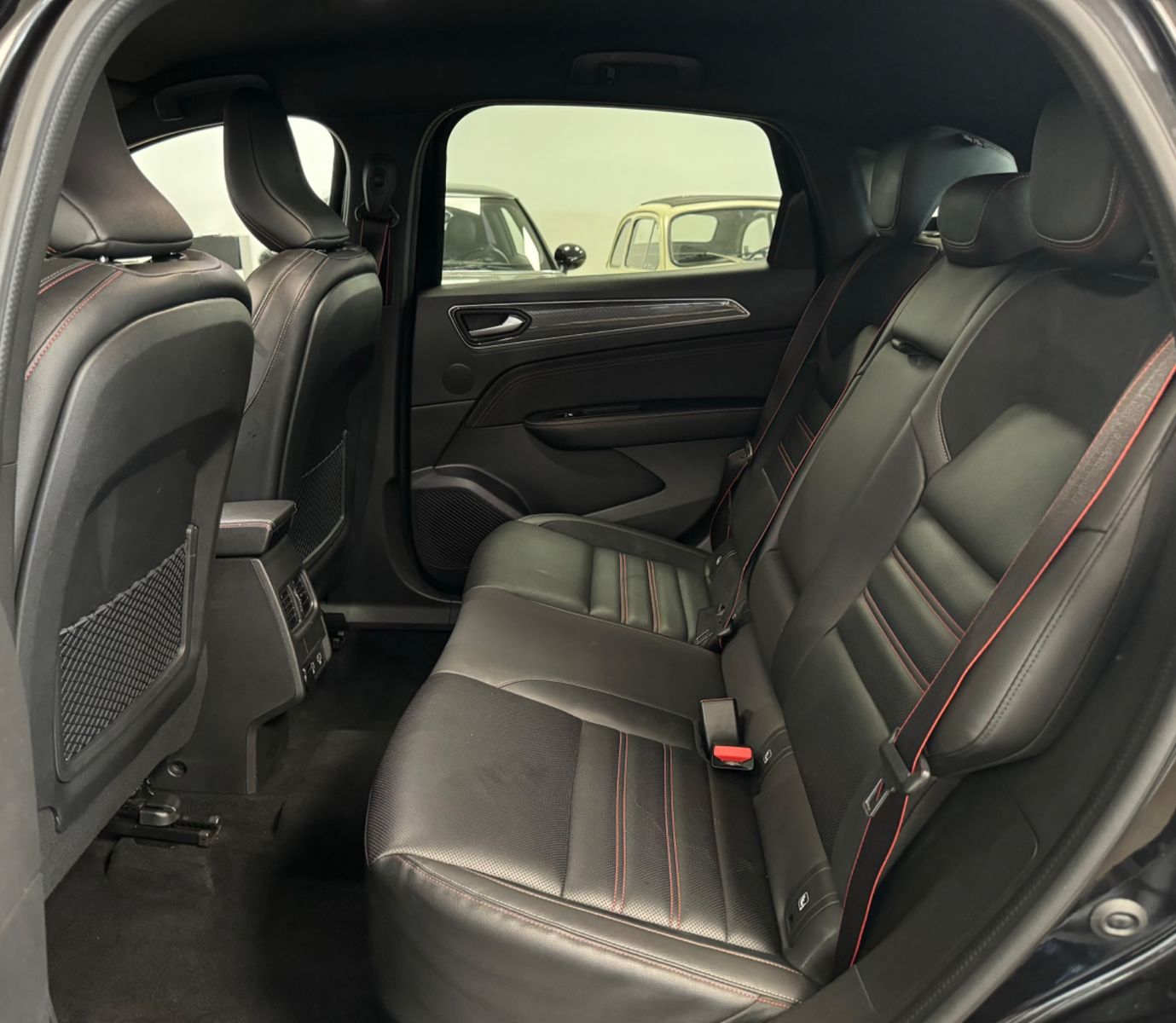 Renault Arkana Mild Hybrid R.S. Line - Samsaru's Car Outlet