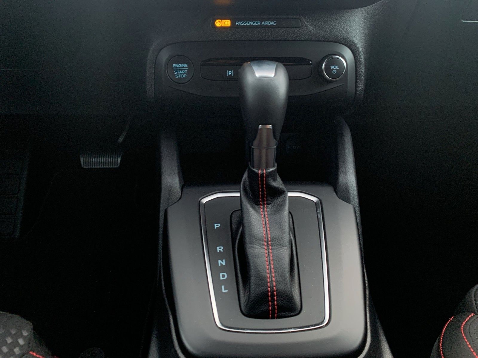 Ford FOCUS ST-LINE+AUTOMATIK+NAVI+KAMERA+ACC+LED+BLIS