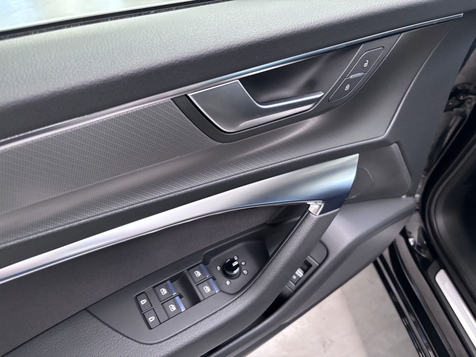 Audi A6 Avant 40 Sport DSG - Samsaru's Car Outlet
