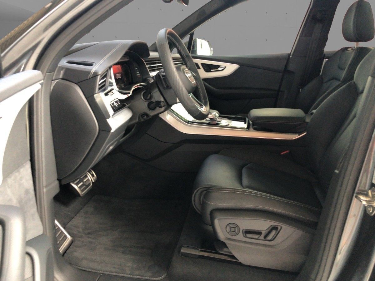 Audi Q7 S-Line 55TFSI qu 7SITZE AHK PANO STHZ 5J.GAR.