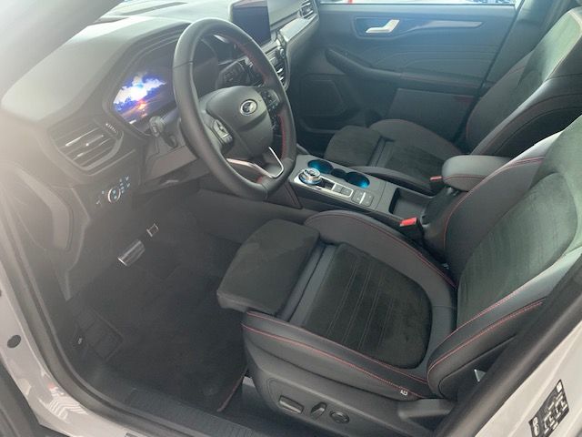 Ford Kuga FHEV GRAPHITE TECH EDITION 4x4 - Samsaru's Car Outlet