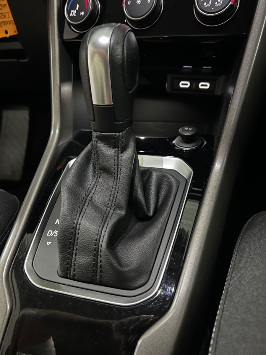 Volkswagen T-Roc Style - Samsaru's Car Outlet