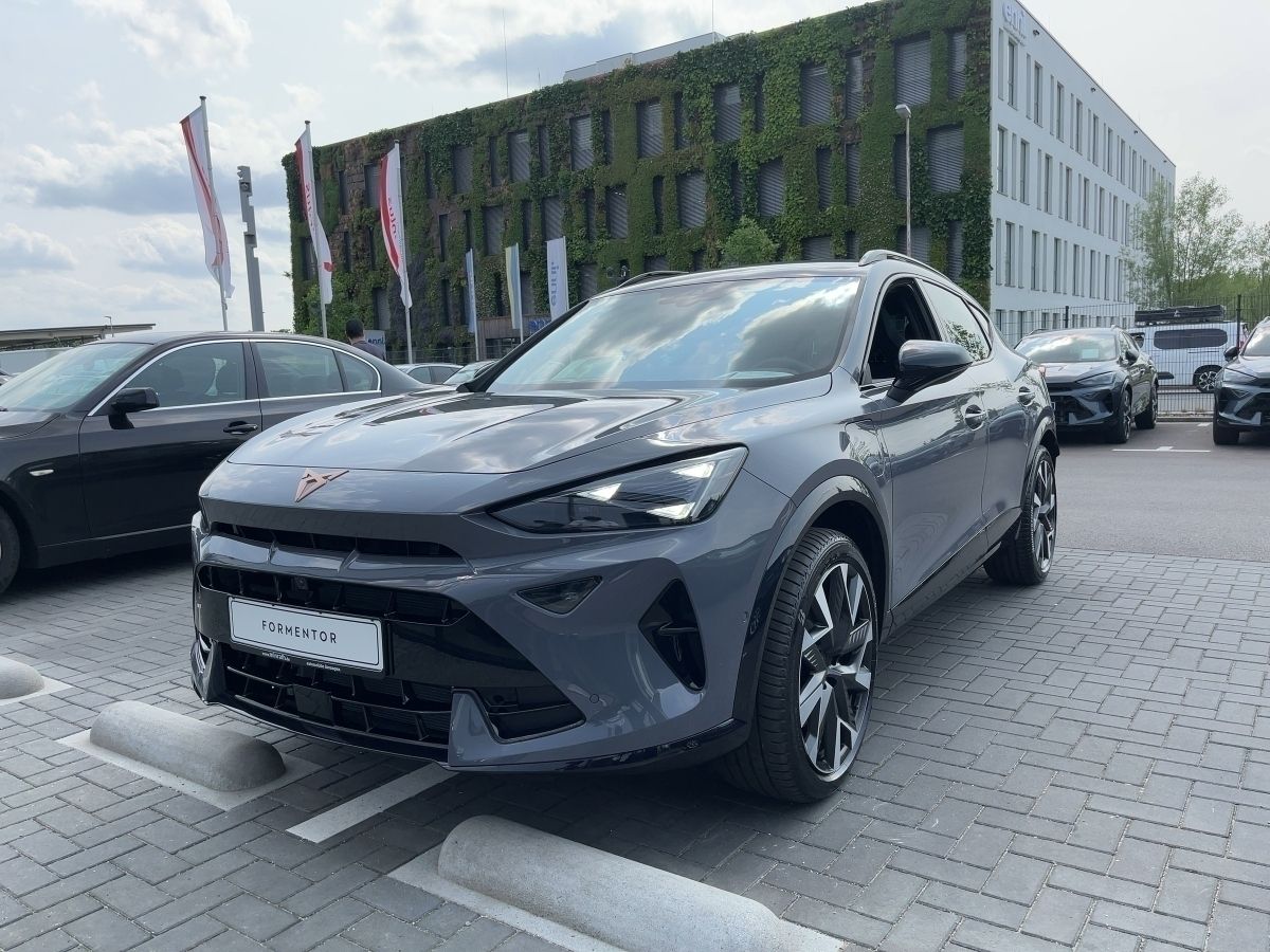 Cupra Formentor VZ 1.5 e-HYBRID 272 PS DSG AHK Nav LED