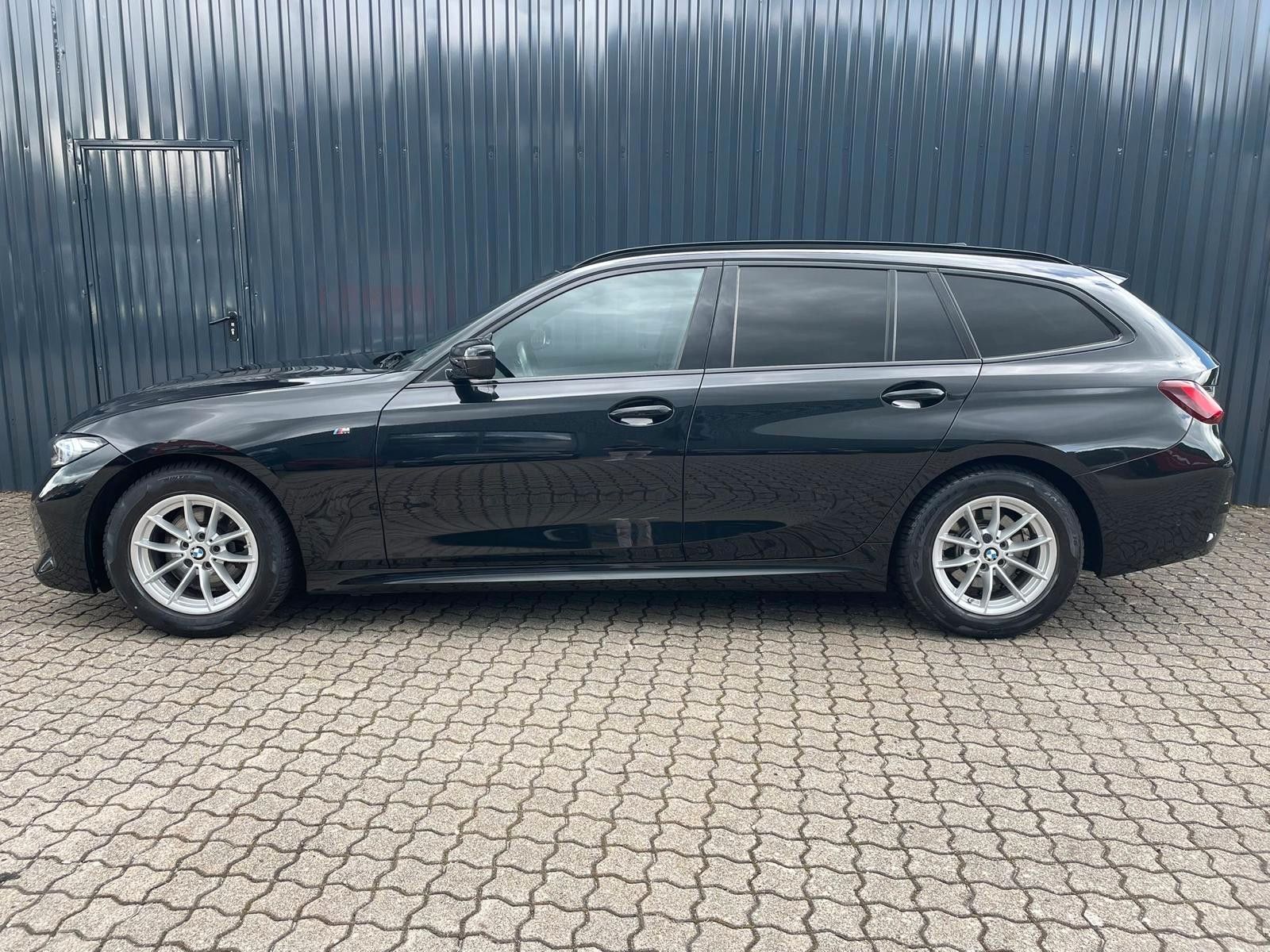 BMW 320D Aut. Touring M SPORT - Samsaru's Car Outlet